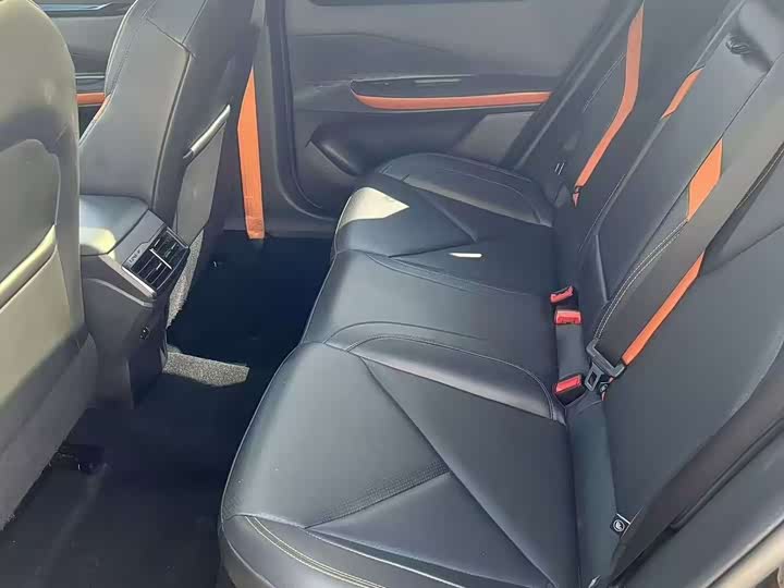 Фото 12 - Changan UNI-V