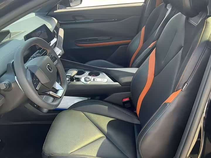 Фото 6 - Changan UNI-V