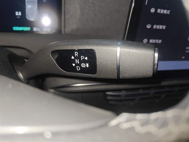 Фото 14 - XPeng G6