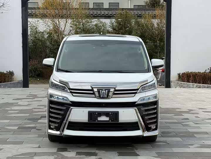 Фото 3 - Toyota Vellfire