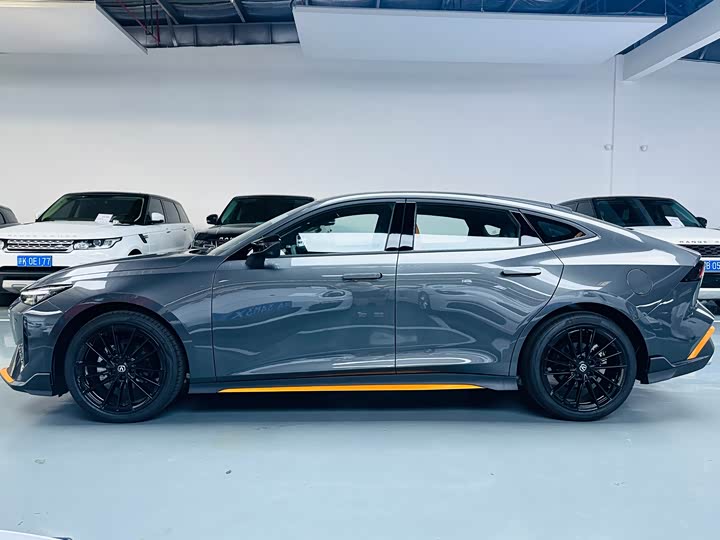 Фото 12 - Changan UNI-V