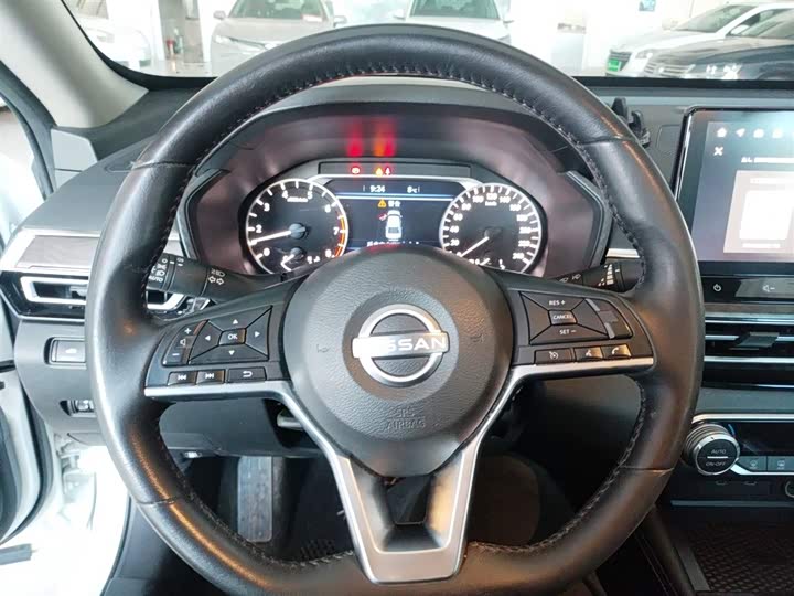 Фото 11 - Nissan Teana