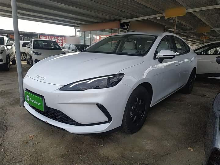 Фото 2 - BYD Seal 05 DM-i Hybrid