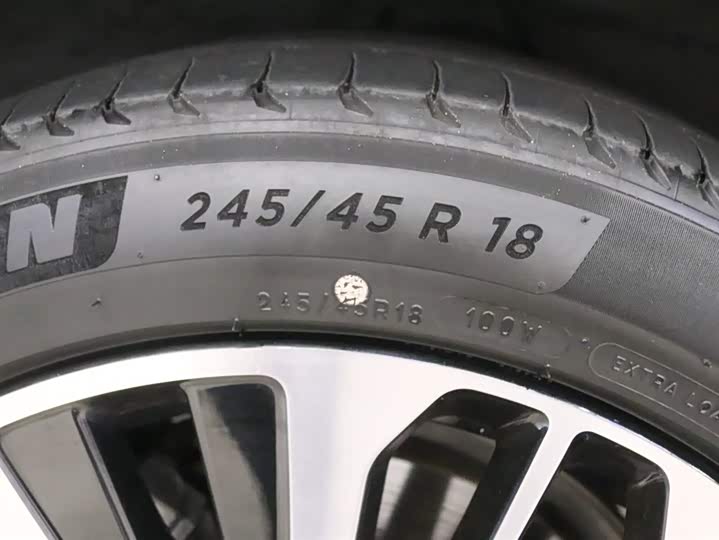 Фото 20 - Volvo S90 Hybrid