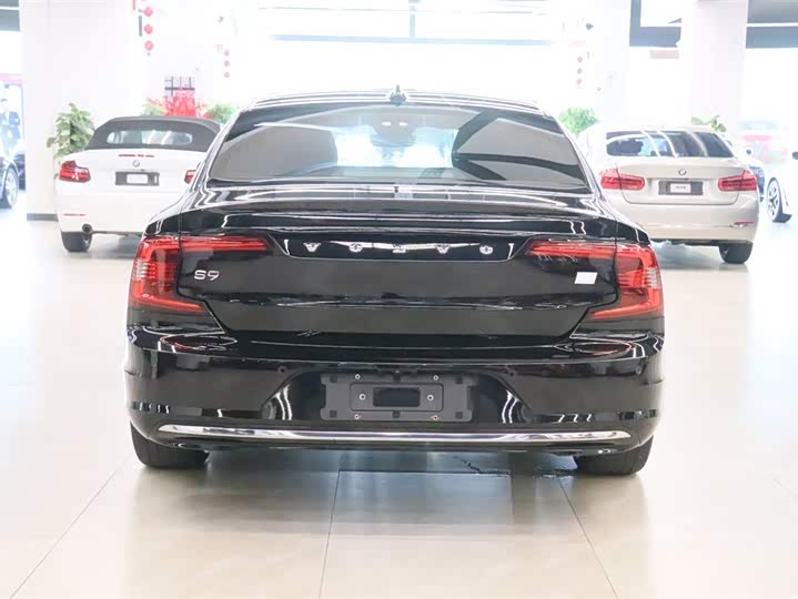 Фото 4 - Volvo S90 Hybrid