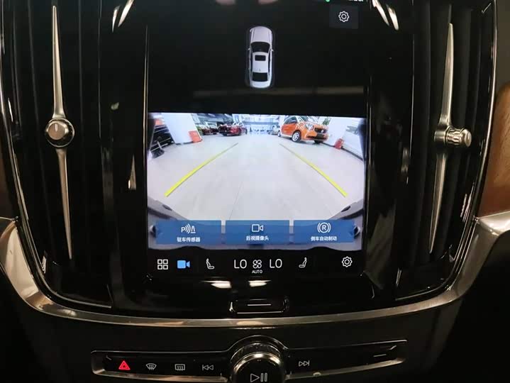 Фото 8 - Volvo S90 Hybrid