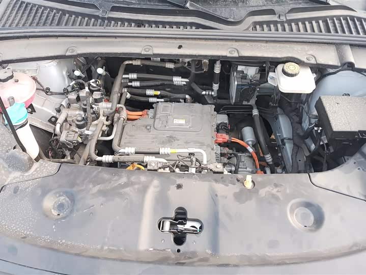 Фото 10 - BYD Yuan Up