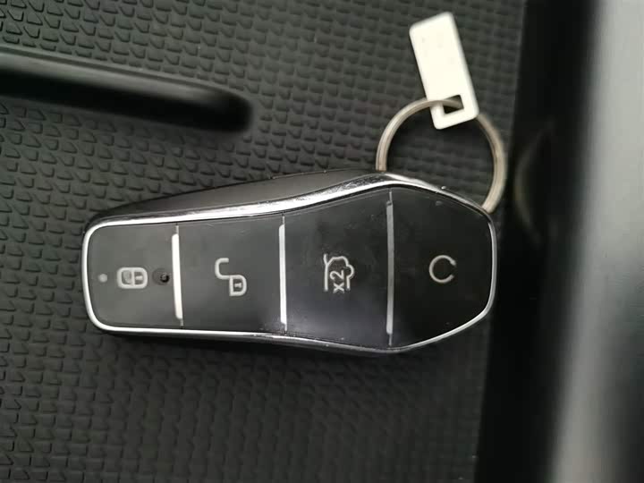 Фото 9 - BYD Qin L