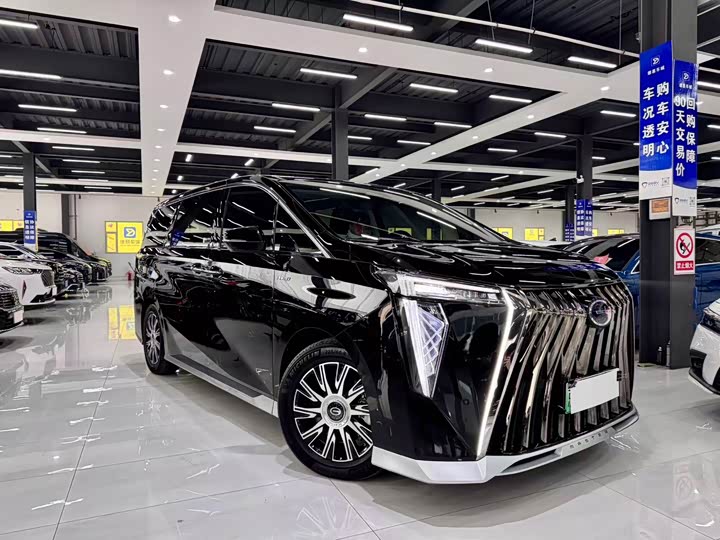 Фото 1 - GAC Trumpchi E9