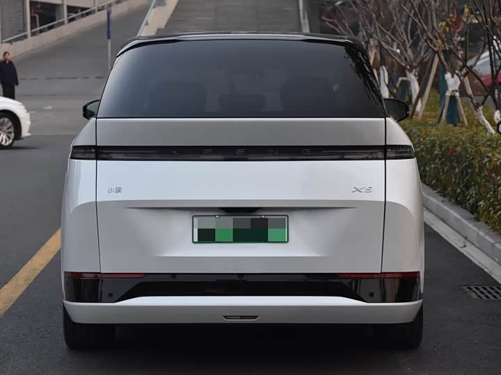 Фото 5 - XPeng X9