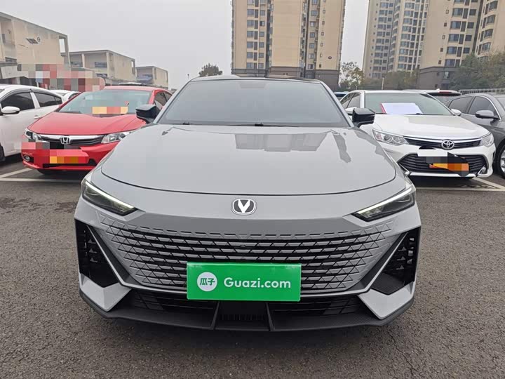 Фото 3 - Changan UNI-V