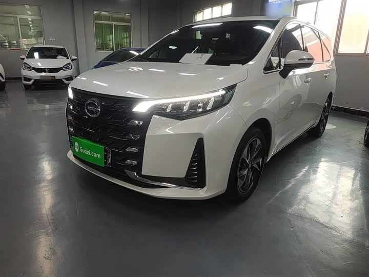 Фото 2 - GAC Trumpchi M6