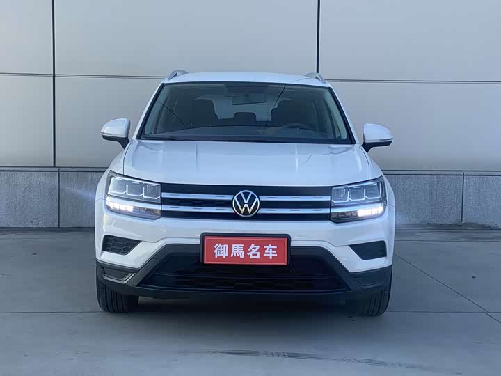 Фото 3 - Volkswagen Tharu