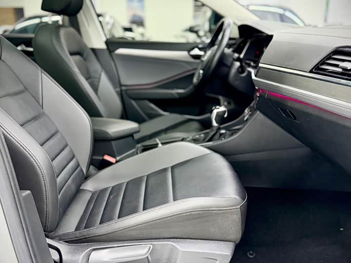 Фото 23 - Volkswagen Sagitar L