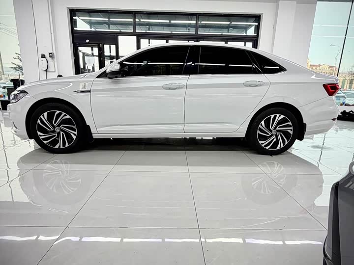 Фото 3 - Volkswagen Sagitar L