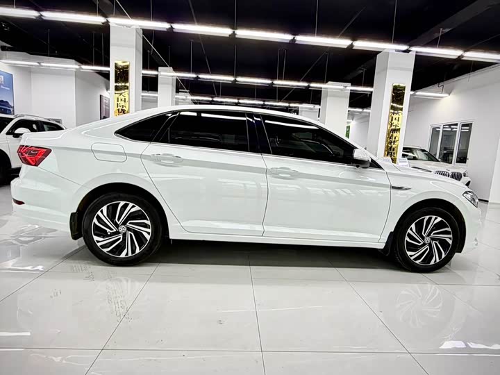 Фото 7 - Volkswagen Sagitar L