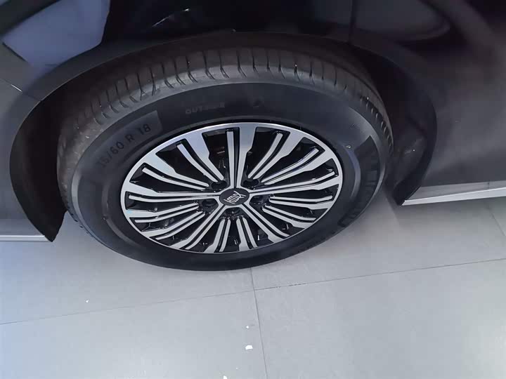 Фото 26 - BYD Xia