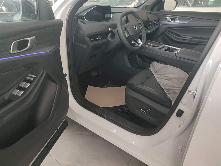 Фото 16 - Changan CS55 Plus Hybrid