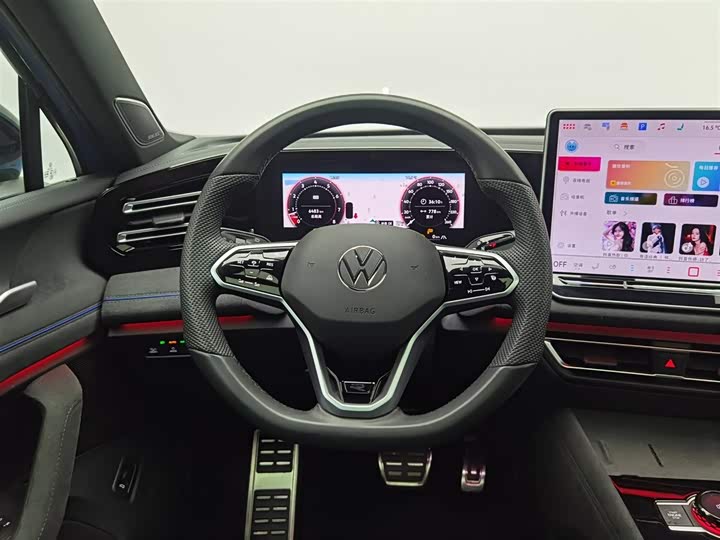 Фото 11 - Volkswagen Tiguan L Pro