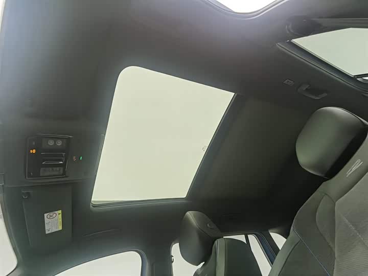 Фото 14 - Volkswagen Tiguan L Pro