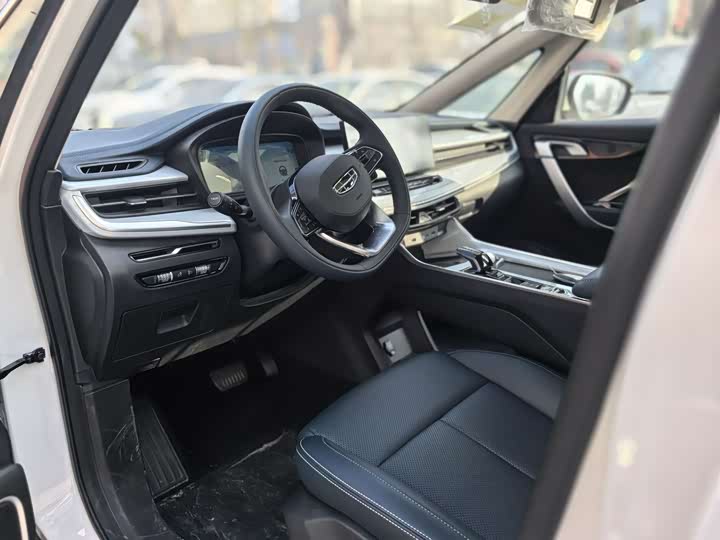 Фото 12 - Geely Jiaji