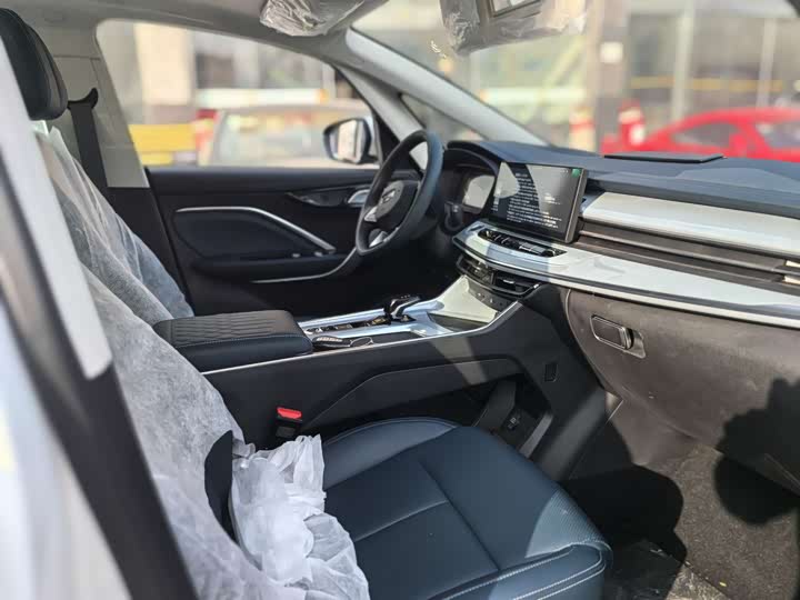 Фото 21 - Geely Jiaji