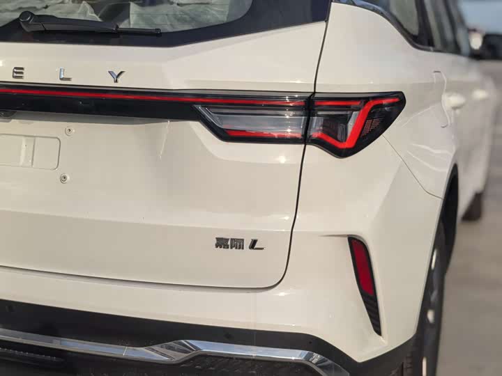 Фото 7 - Geely Jiaji