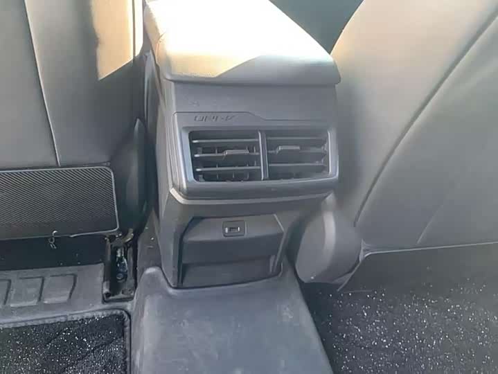 Фото 14 - Changan UNI-V