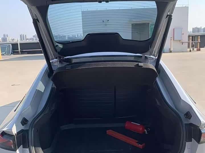 Фото 19 - Changan UNI-V