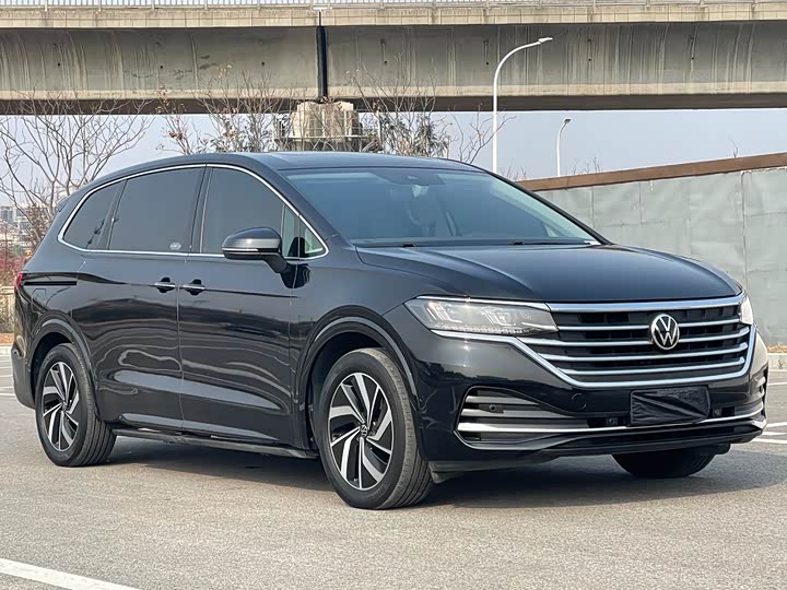 Фото 2 - Volkswagen Viloran