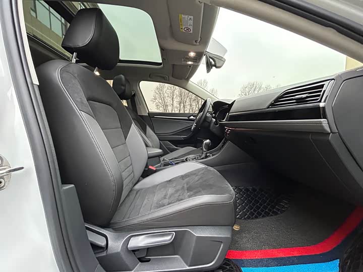 Фото 9 - Volkswagen Sagitar L