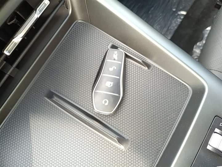 Фото 9 - BYD Qin Plus