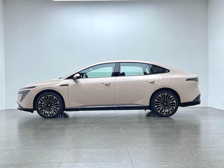 Фото 5 - Nissan N7