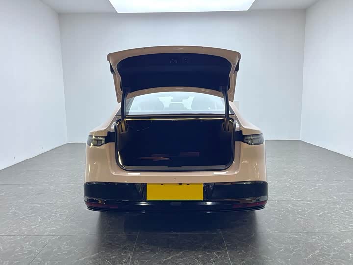 Фото 6 - Nissan N7