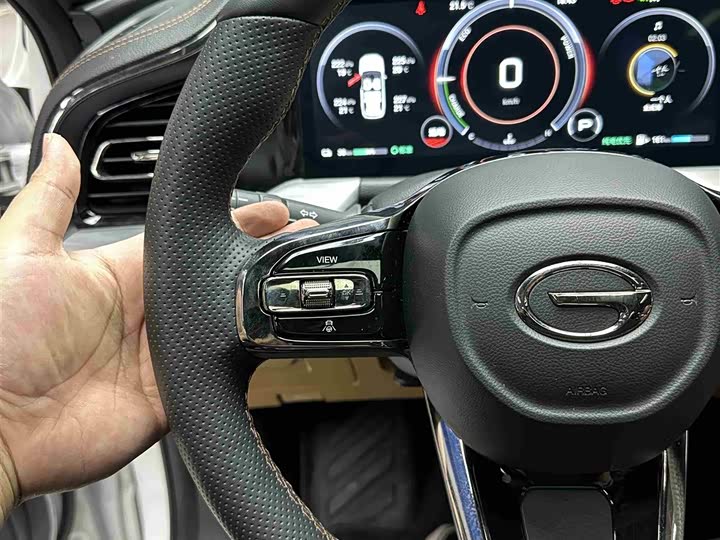 Фото 11 - GAC Trumpchi ES9