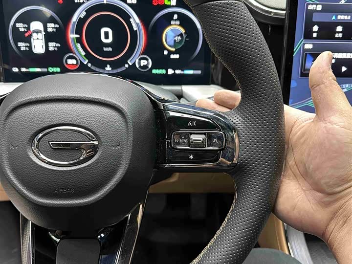 Фото 12 - GAC Trumpchi ES9