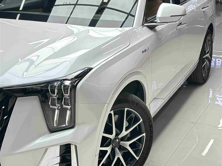 Фото 2 - GAC Trumpchi ES9