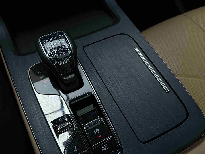 Фото 20 - GAC Trumpchi ES9