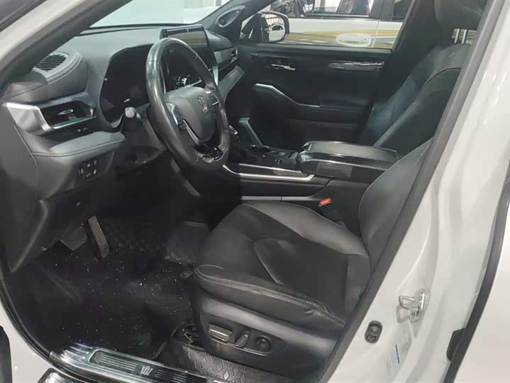 Фото 9 - Toyota Crown Kluger