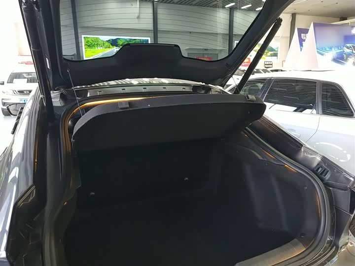 Фото 19 - Changan UNI-V