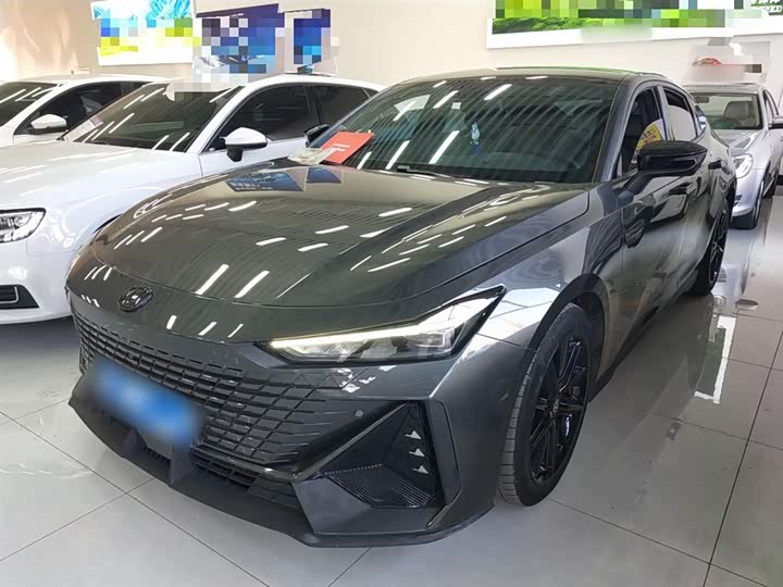 Фото 2 - Changan UNI-V