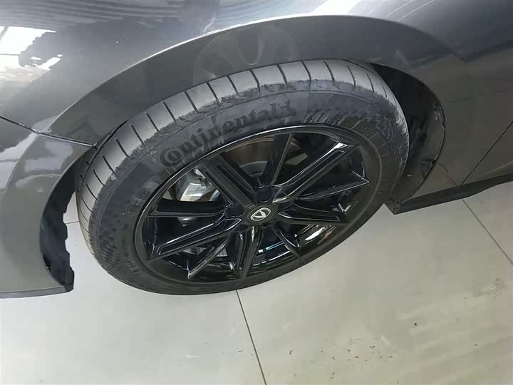 Фото 23 - Changan UNI-V