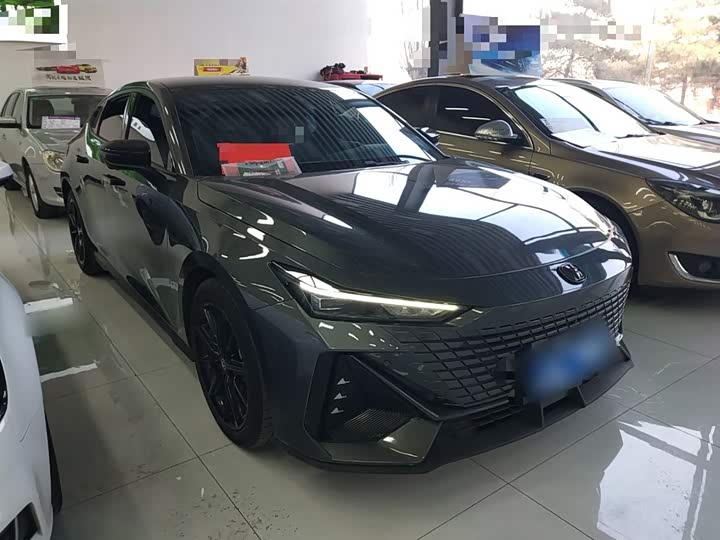 Фото 4 - Changan UNI-V