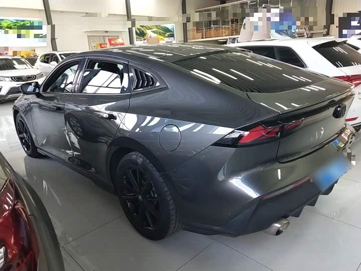 Фото 5 - Changan UNI-V