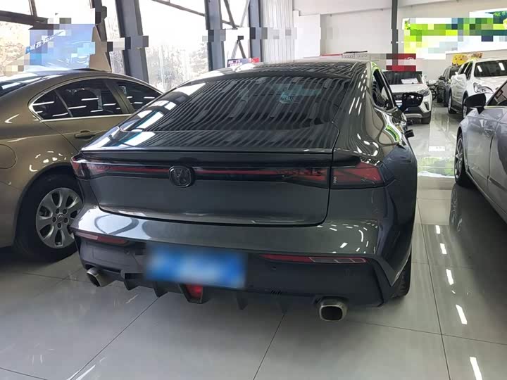 Фото 6 - Changan UNI-V