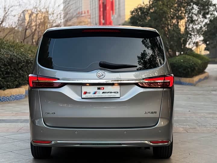 Фото 24 - Buick GL8 ES