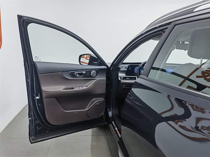 Фото 8 - Chery Tiggo 8 Plus