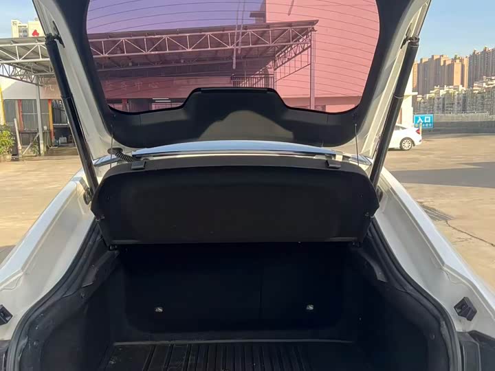 Фото 20 - Changan UNI-V