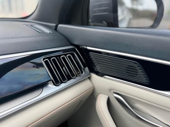 Фото 13 - BYD Song Plus Hybrid/EV