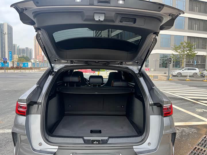 Фото 16 - BYD Song Plus Hybrid/EV